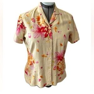 Liz Claiborne Vintage line. Blend short sleeve shirt, bold floral, yellow, pink